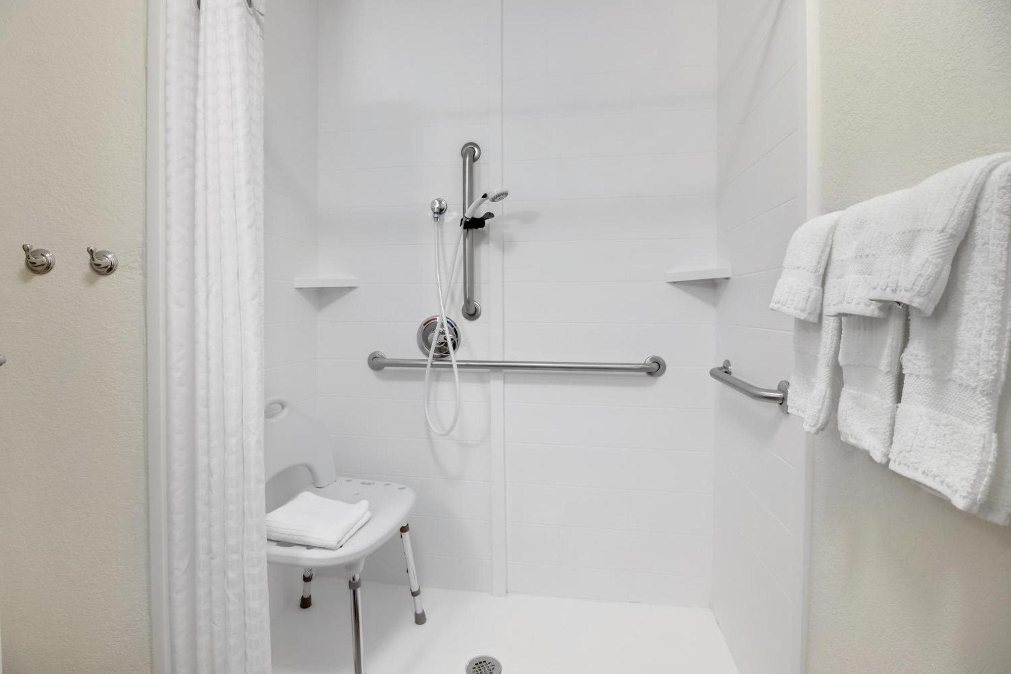 Candlewood By Ihg 2* Waco